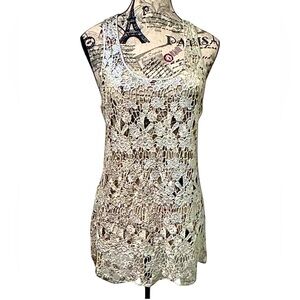 Pinky silver/white Crochet Mesh /Bohemian Flair/floral Lace Tank Top size M